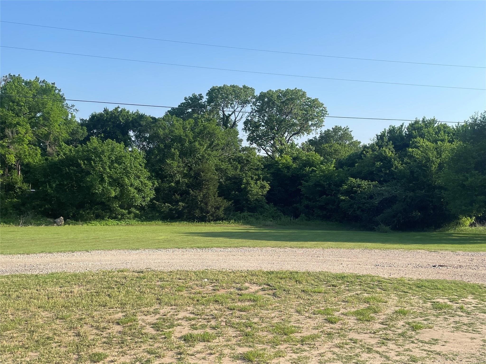 858 County Road 2395 Alvord TX 76225