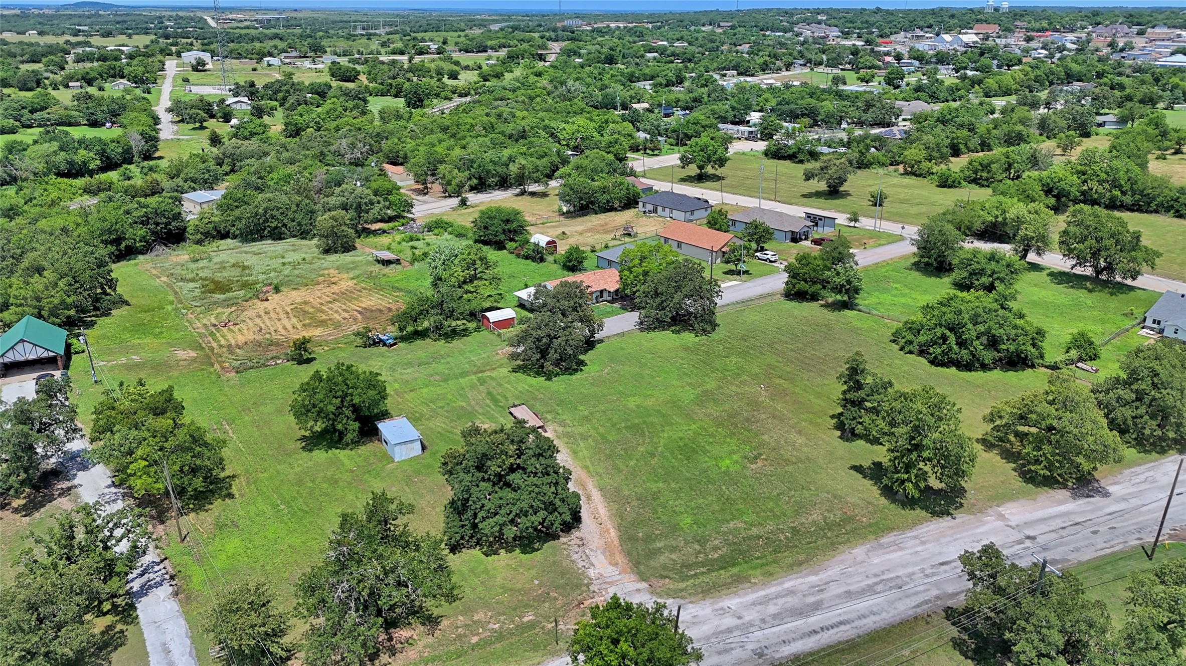604 S Mill Street Bowie TX 76230