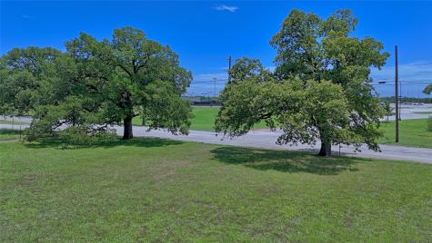 604 S Mill Street Bowie TX 76230