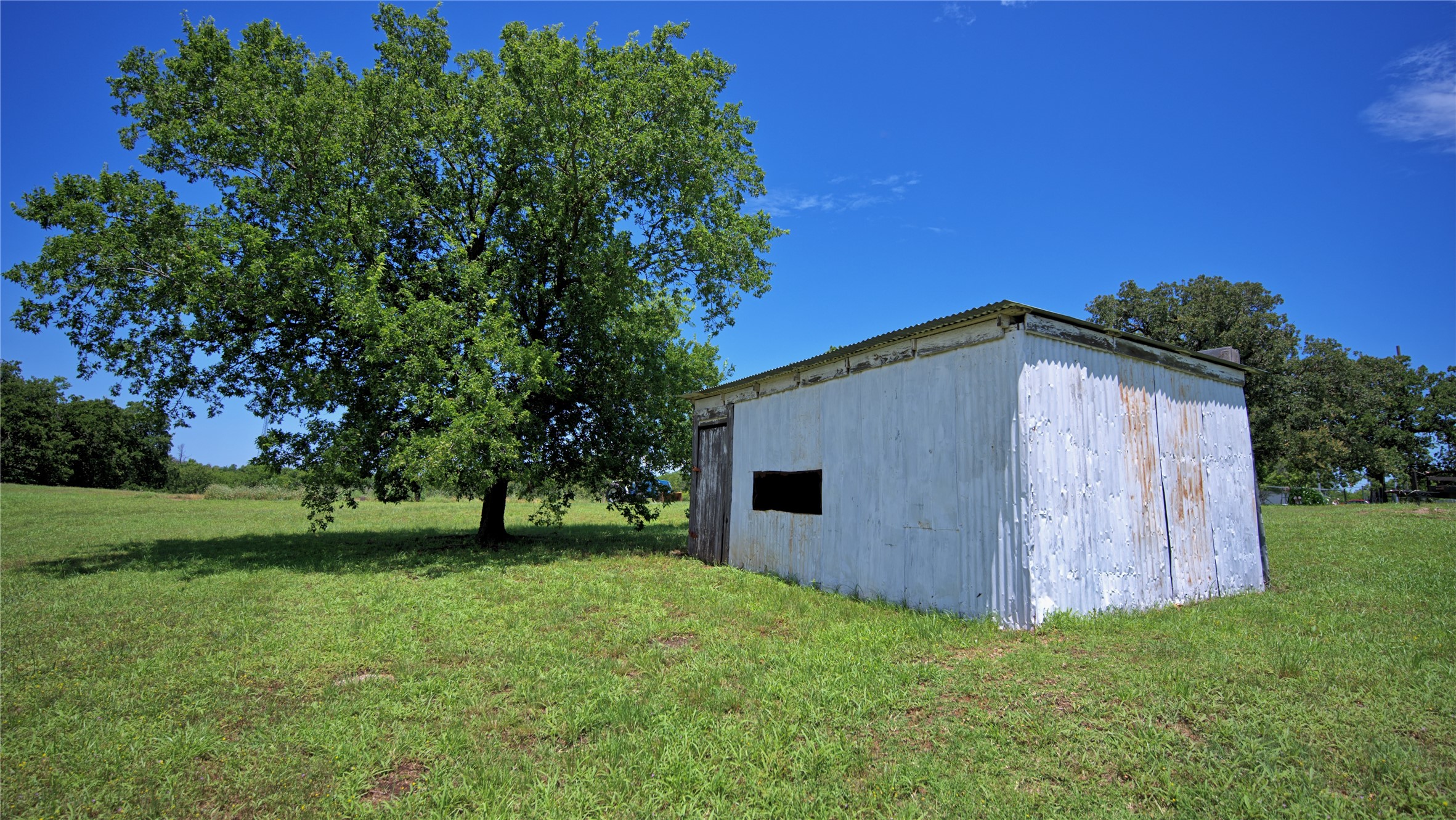 604 S Mill Street Bowie TX 76230