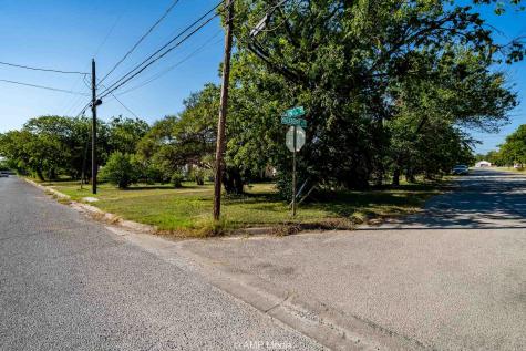 508 Hackberry Street Brownwood TX 76801