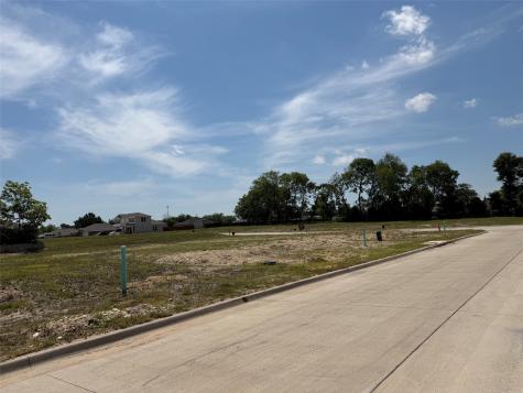 104 Choctaw Drive Leonard TX 75452