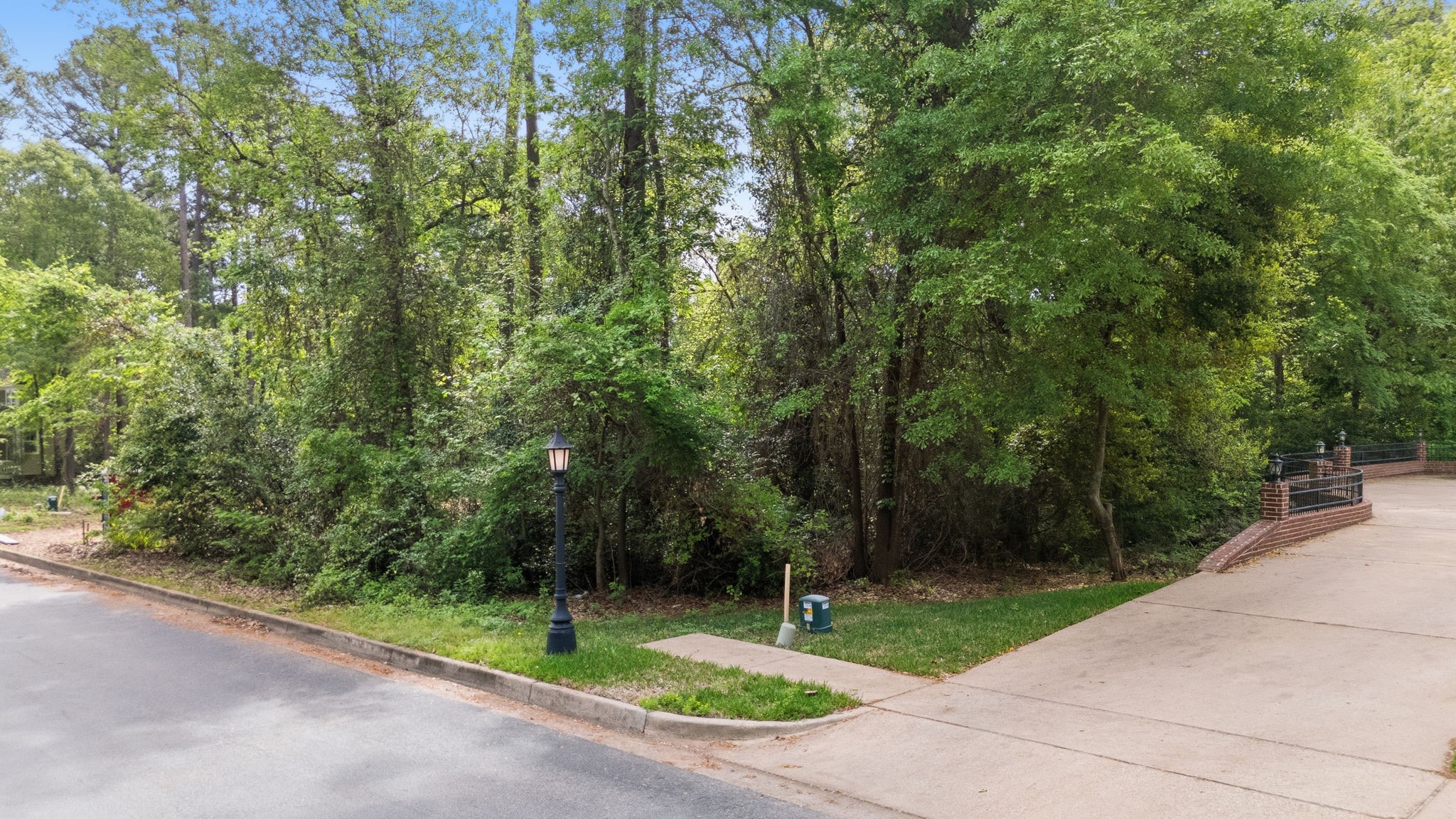 3933 Charleston Park Tyler TX 75701