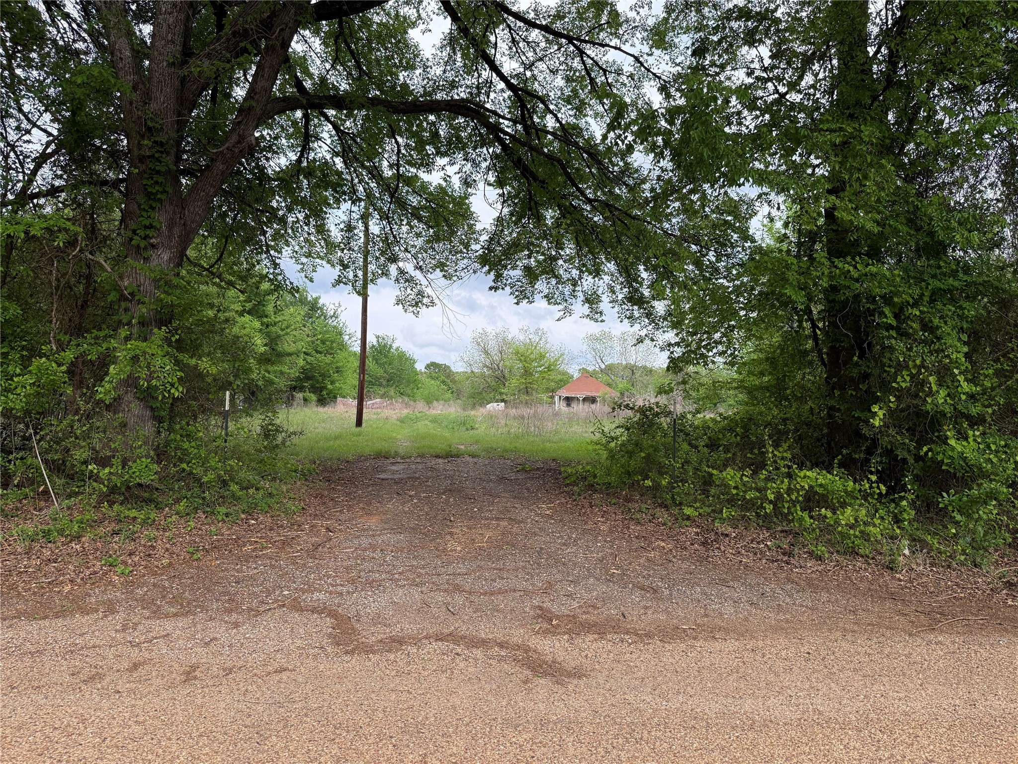 9722 County Road 3909 Athens TX 75752