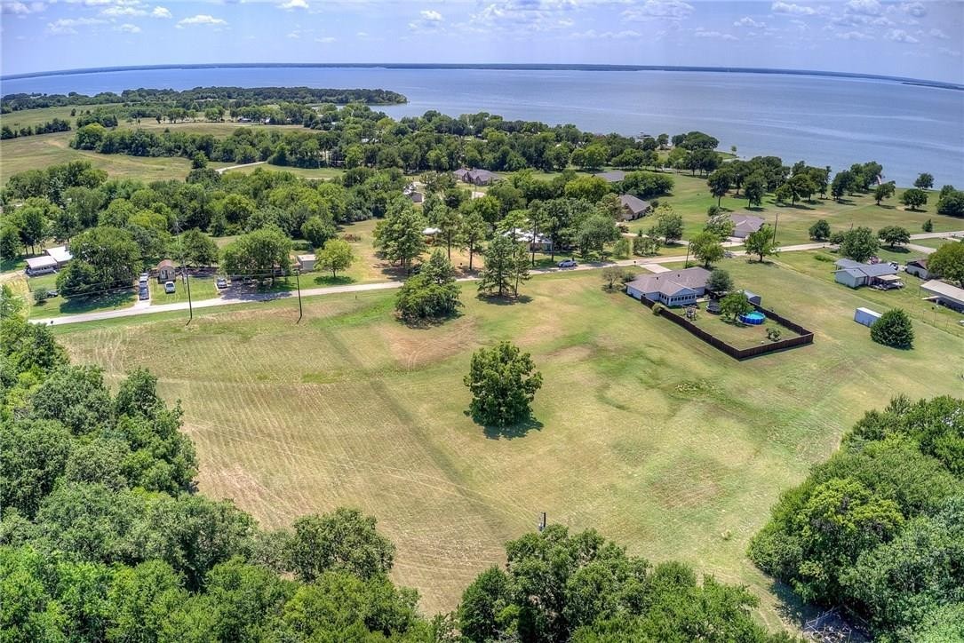 206 Mohawk Trail East Tawakoni TX 75472