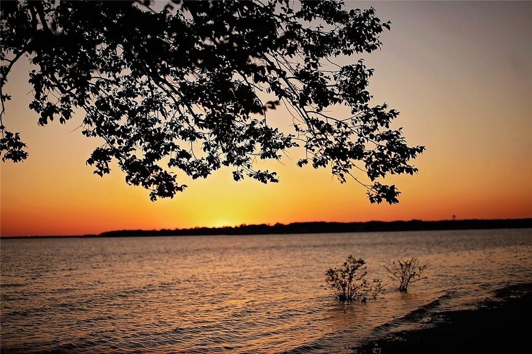 206 Mohawk Trail East Tawakoni TX 75472