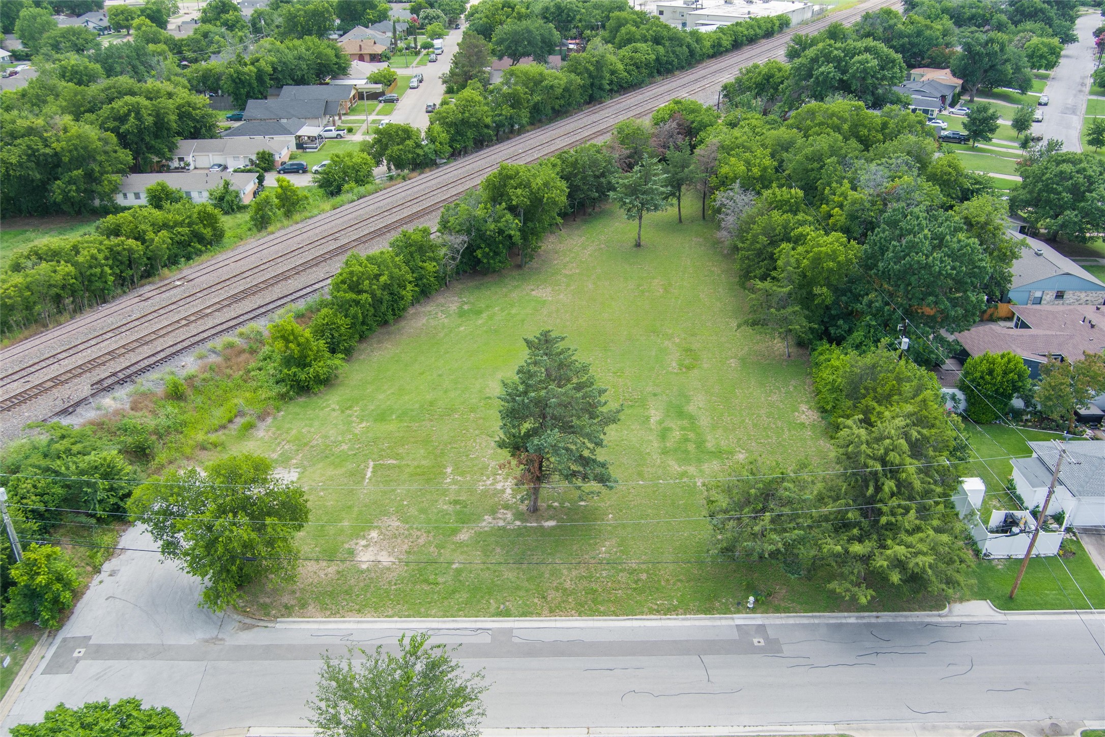 Tbd Lot 2r W Lowden Street Fort Worth TX 76110
