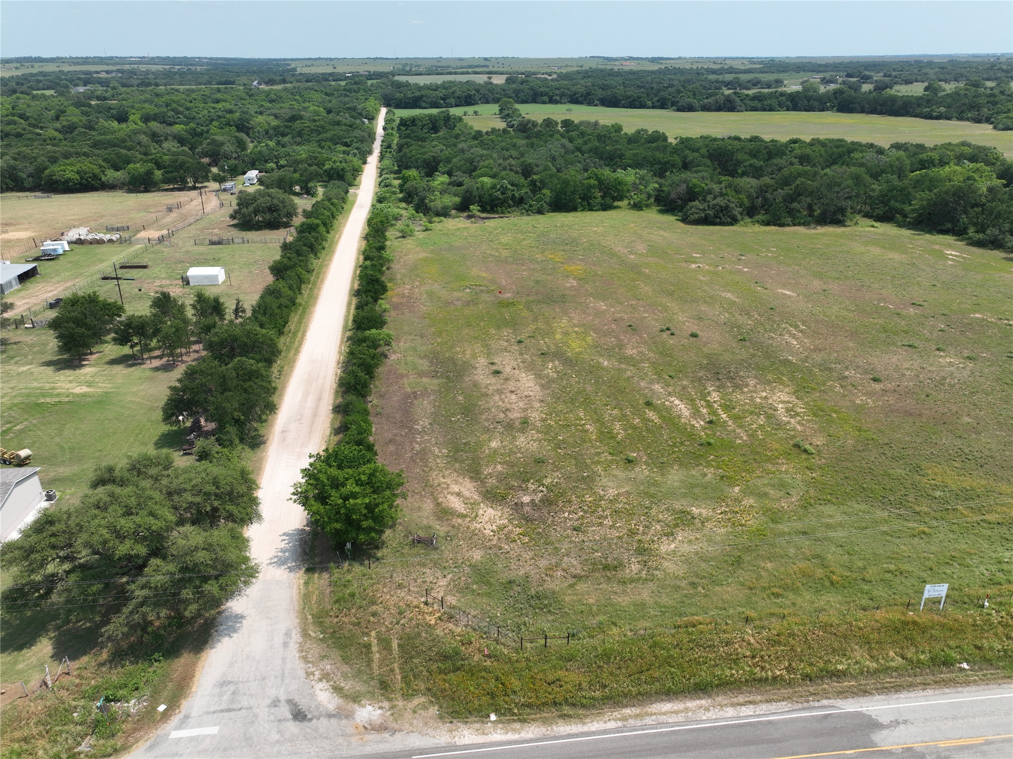 Tract 3 Fm 935 Lott TX 76656