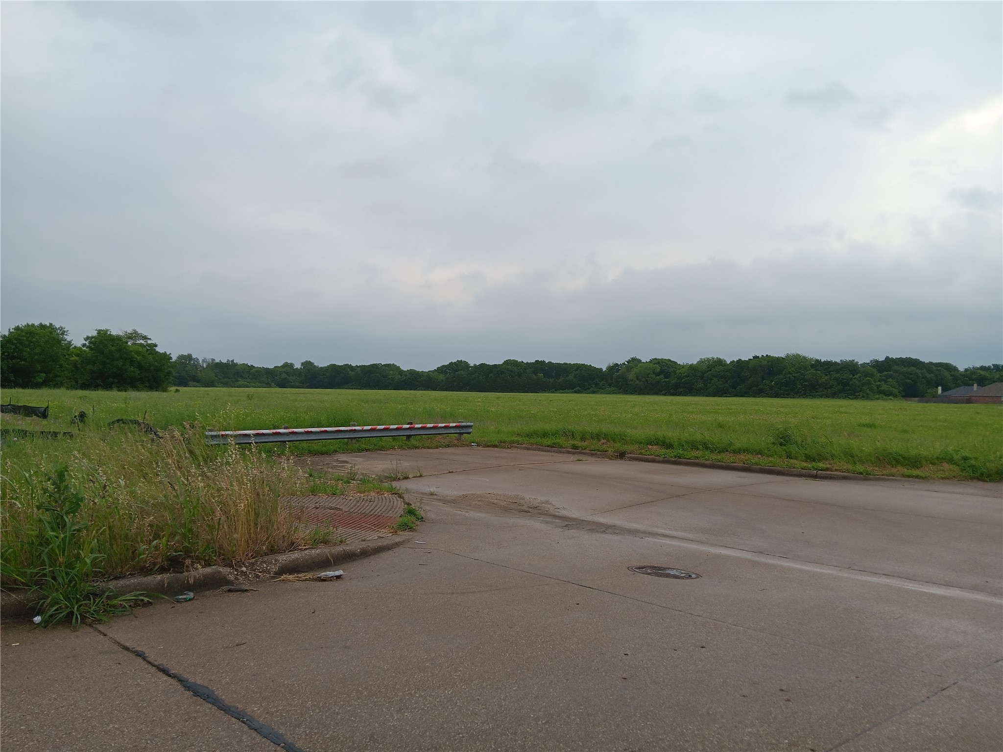 1400 W Wintergreen Road Lancaster TX 75134
