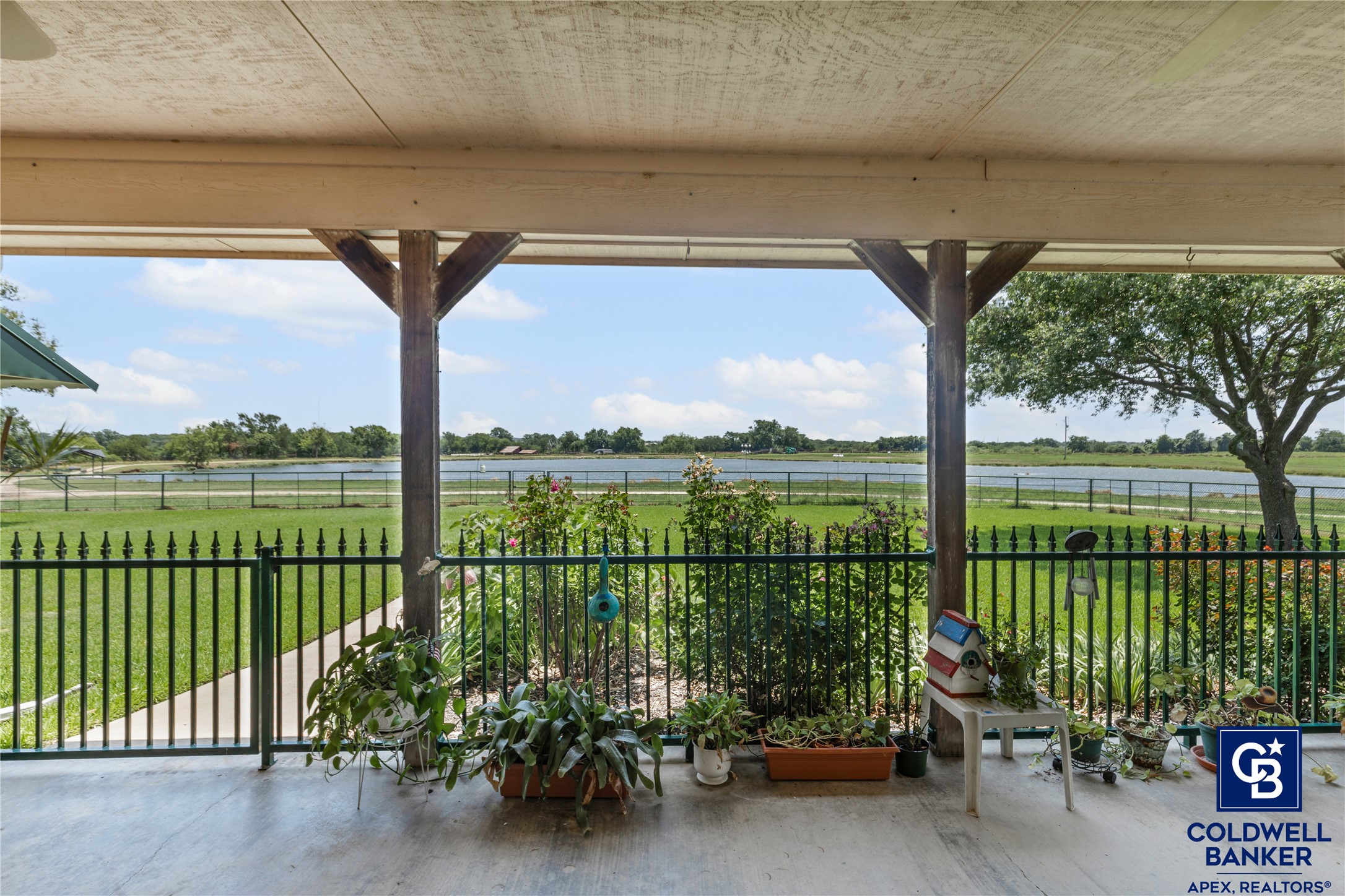 1221 Park N Boulevard Cleburne TX 76033