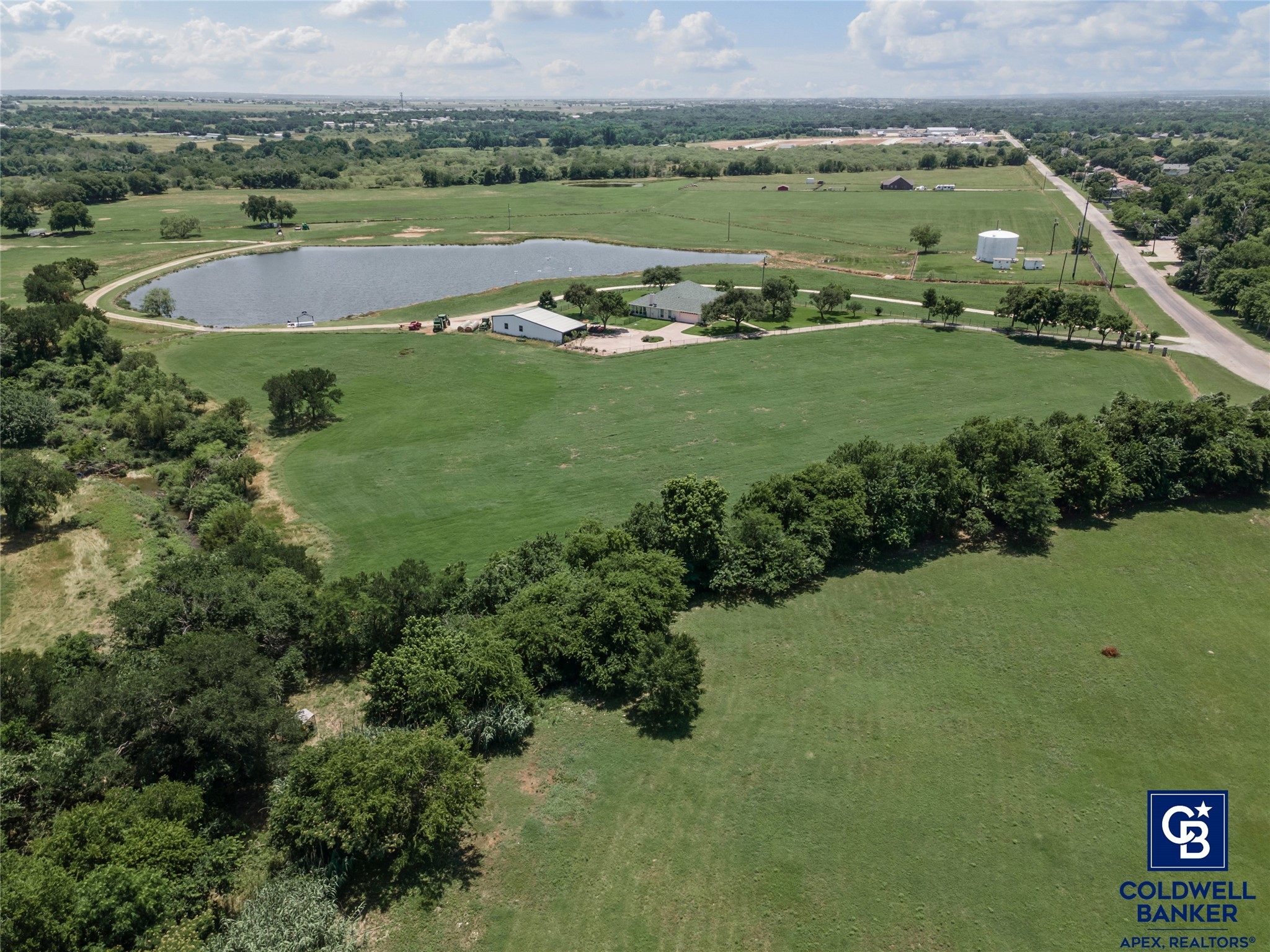 1221 Park N Boulevard Cleburne TX 76033