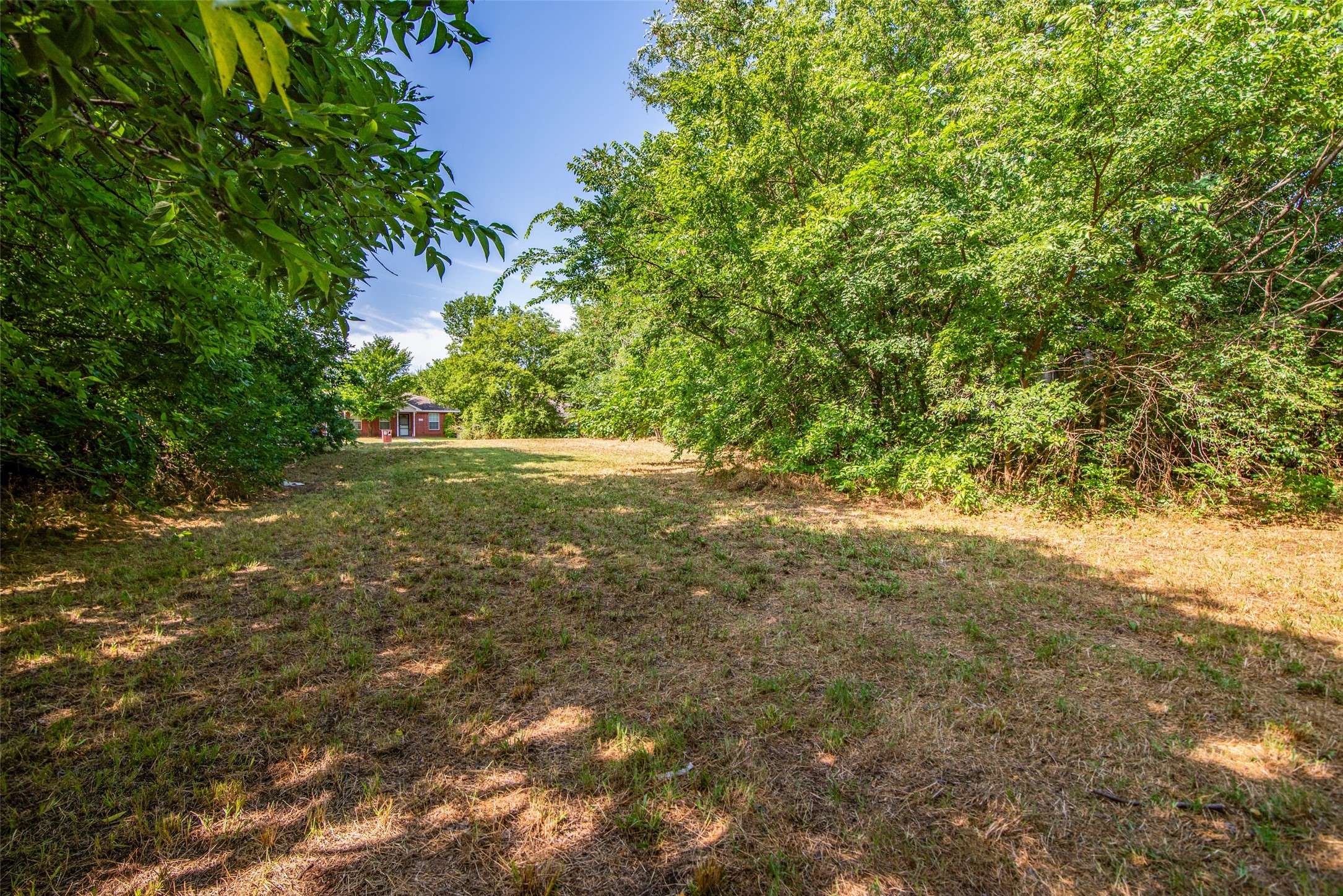 129 Texas E Denison TX 75021