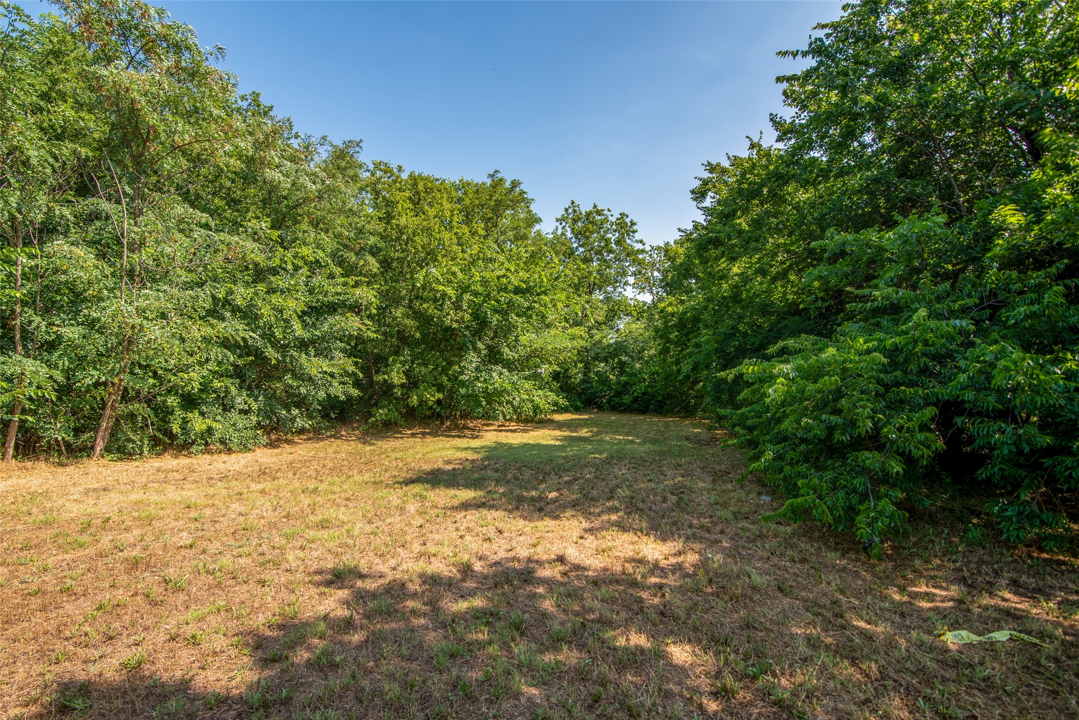 129 Texas E Denison TX 75021
