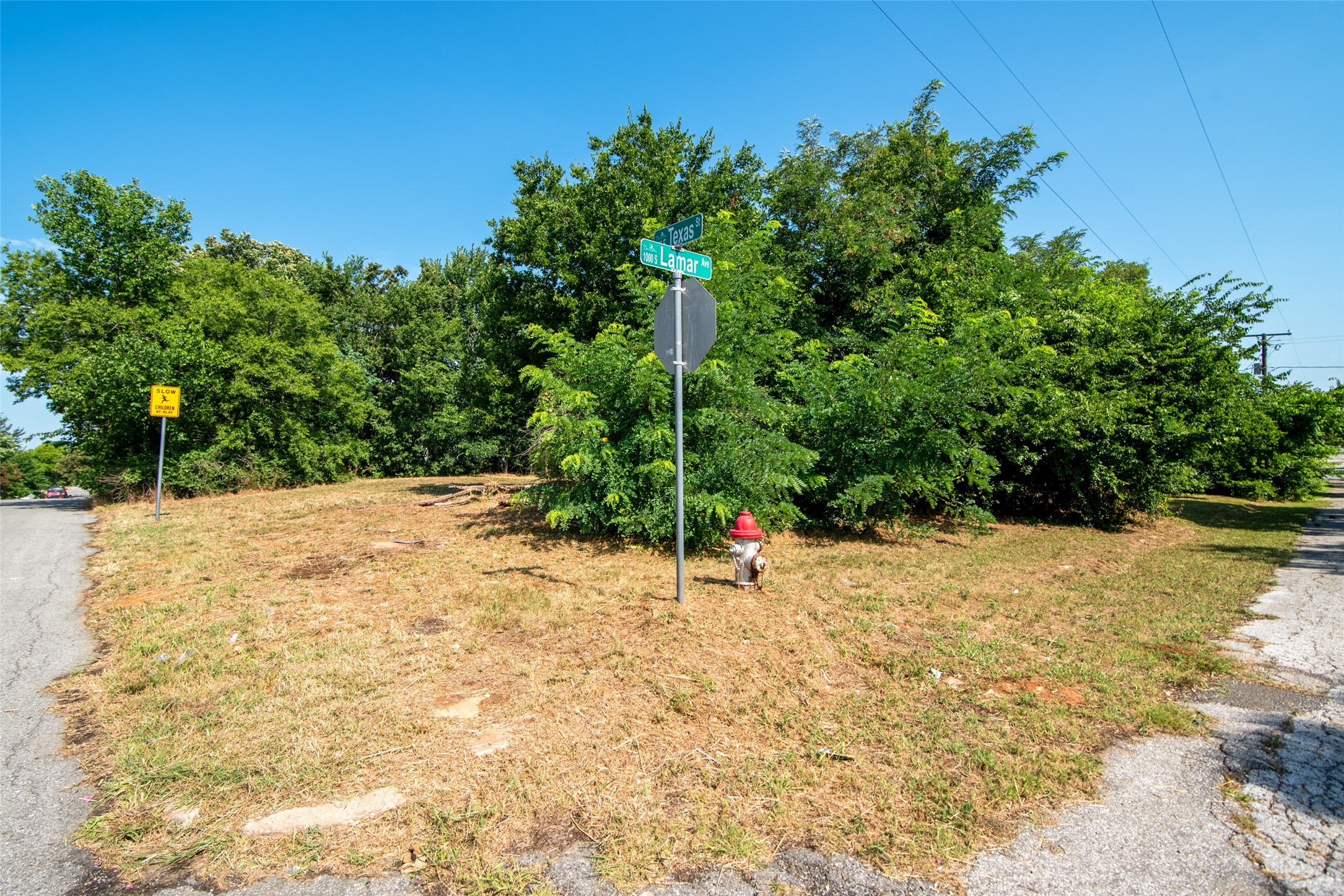 129 Texas E Denison TX 75021