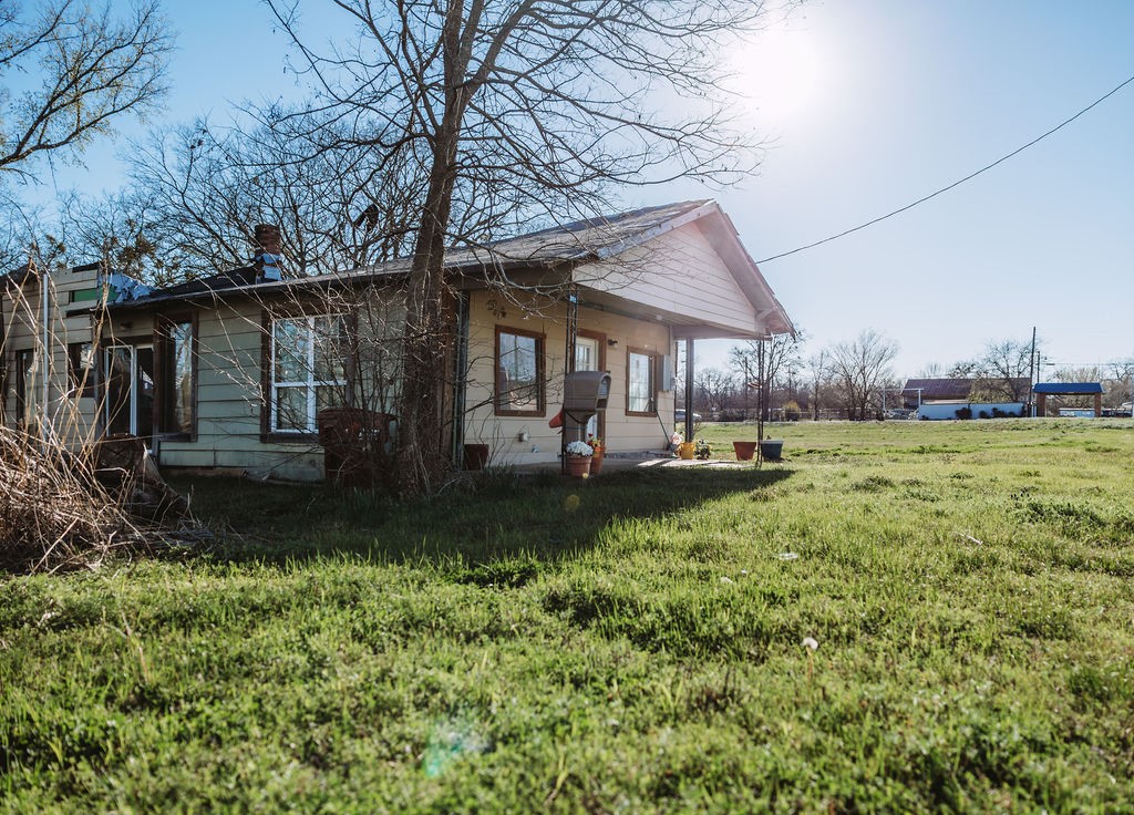 808 E Third Street Bonham TX 75418