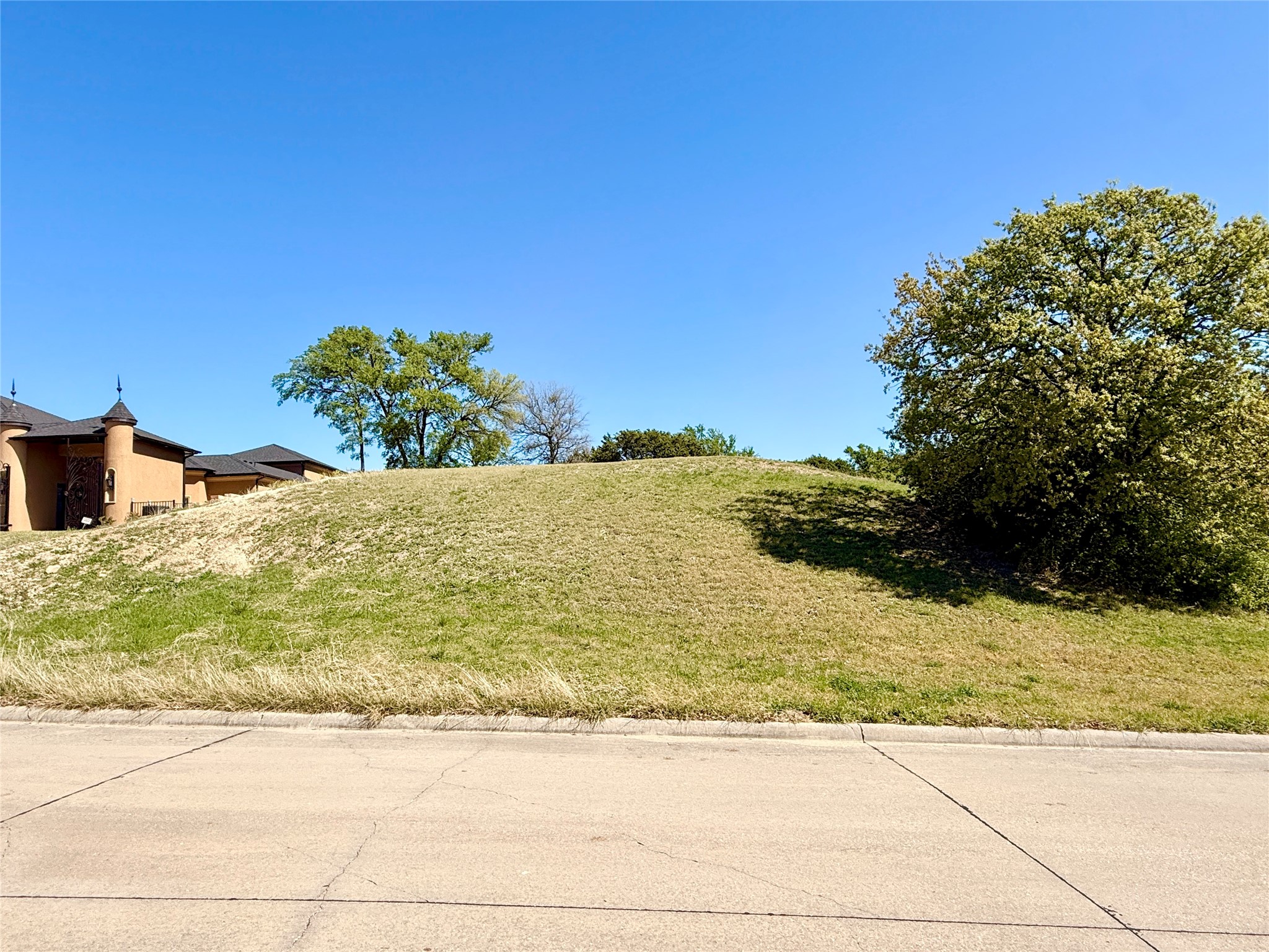 2617 Whispering Oaks Cove Cedar Hill TX 75104