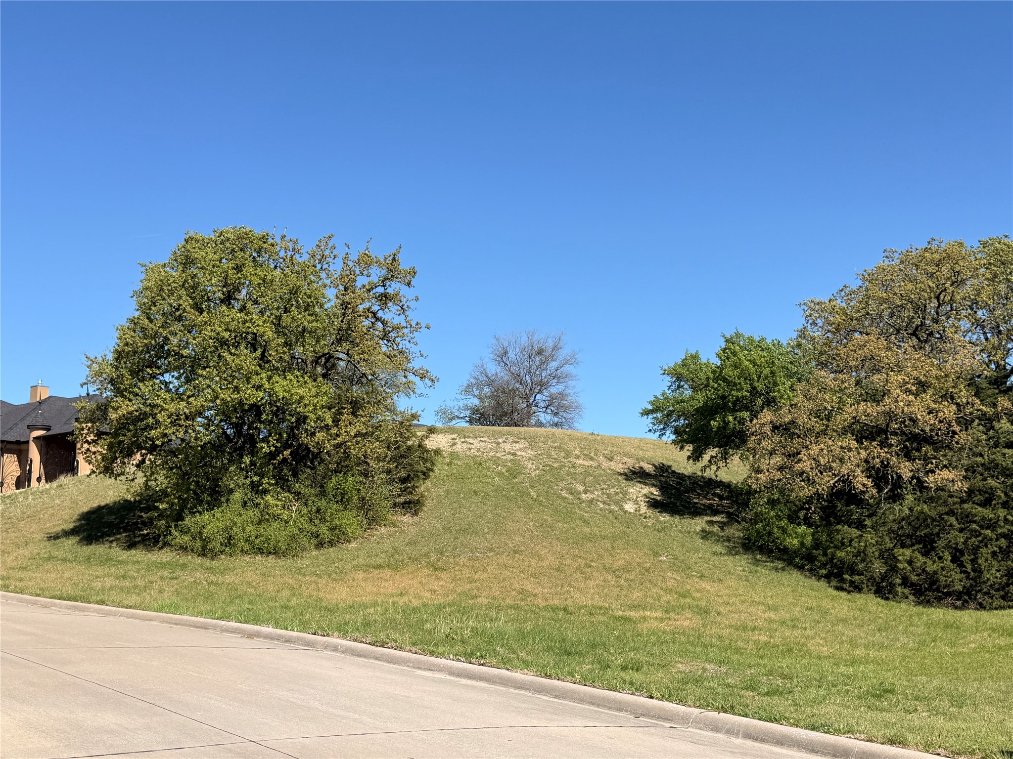2617 Whispering Oaks Cove Cedar Hill TX 75104
