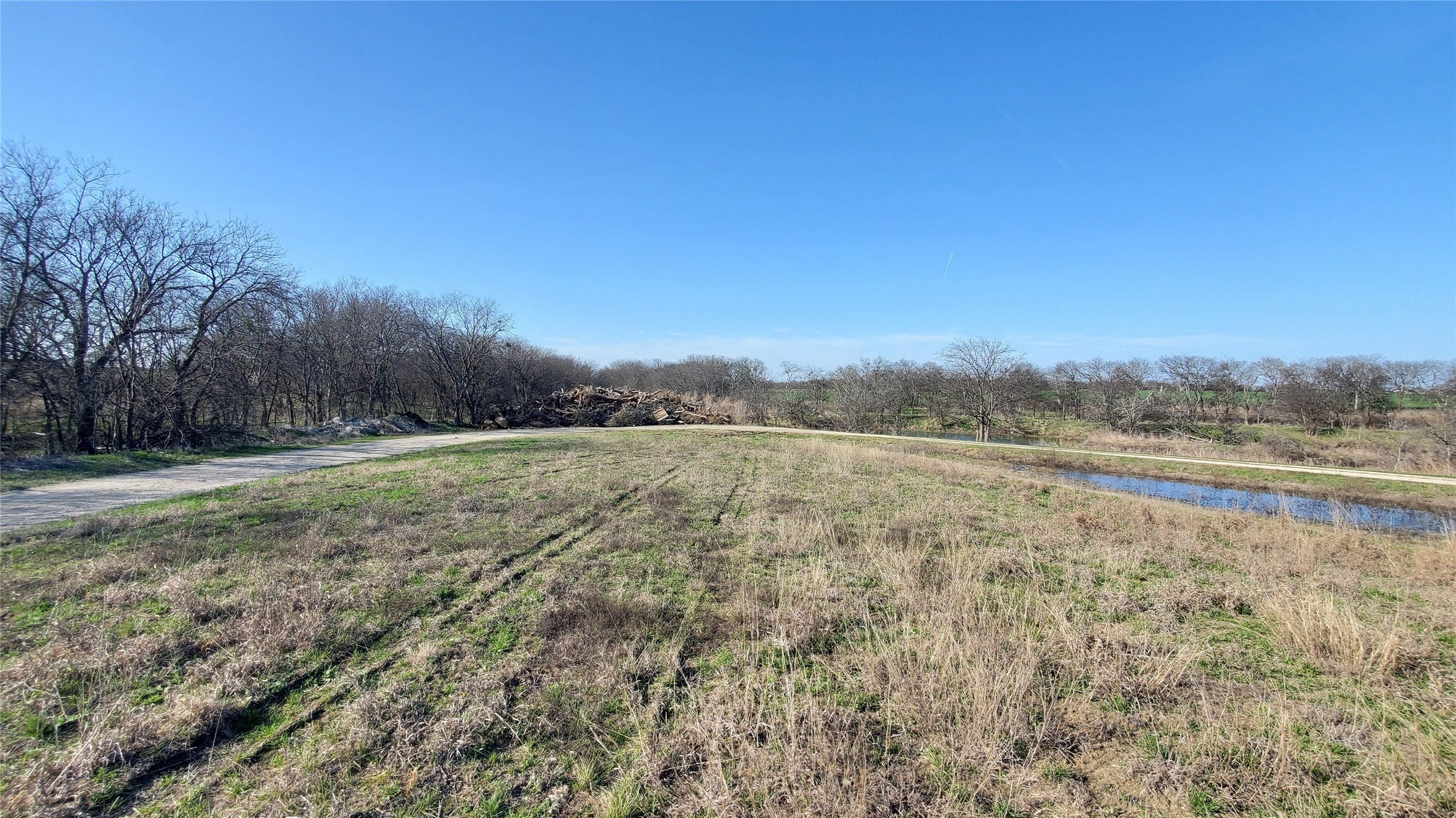 400 W Highway 22 Frost TX 76641