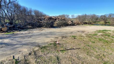 400 W Highway 22 Frost TX 76641