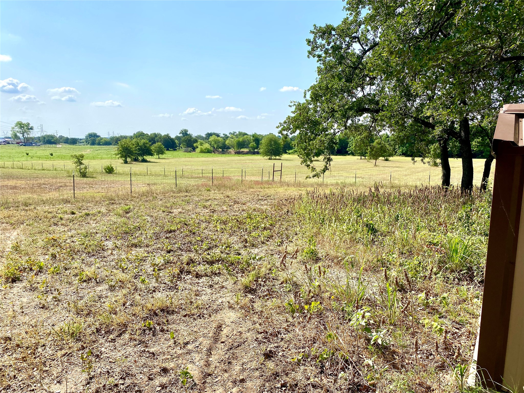 524 County Road 1792 Sunset TX 76270