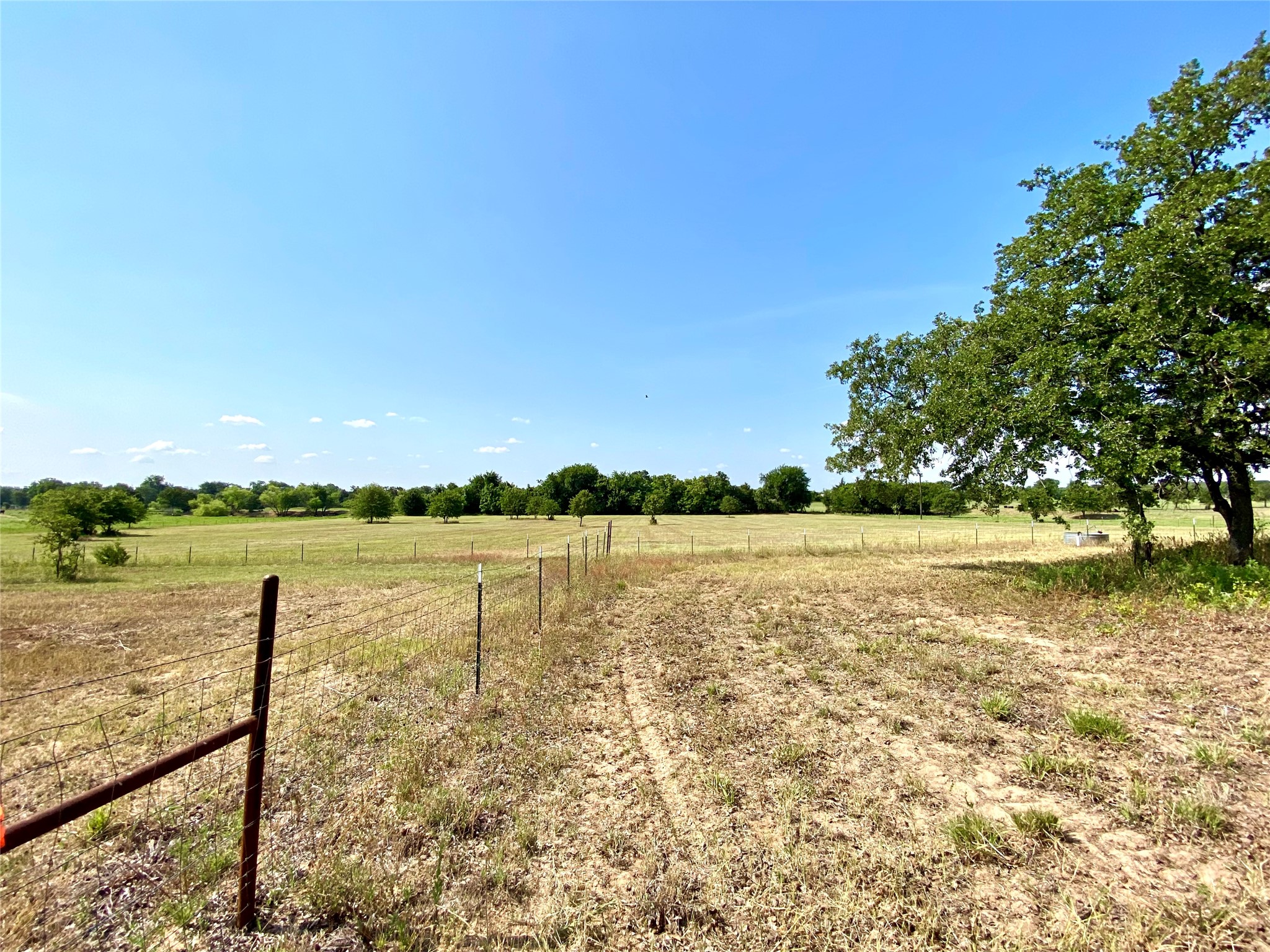 524 County Road 1792 Sunset TX 76270