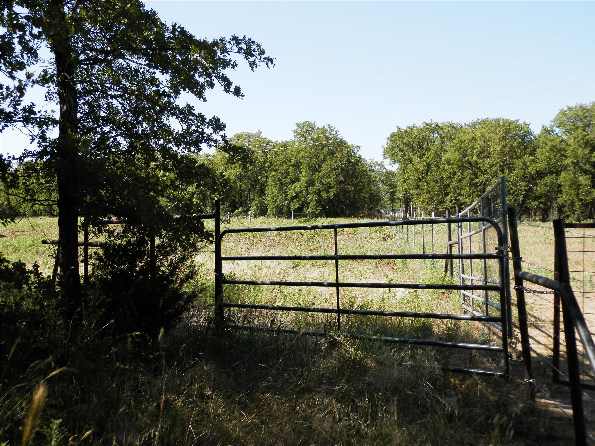 524 County Road 1792 Sunset TX 76270
