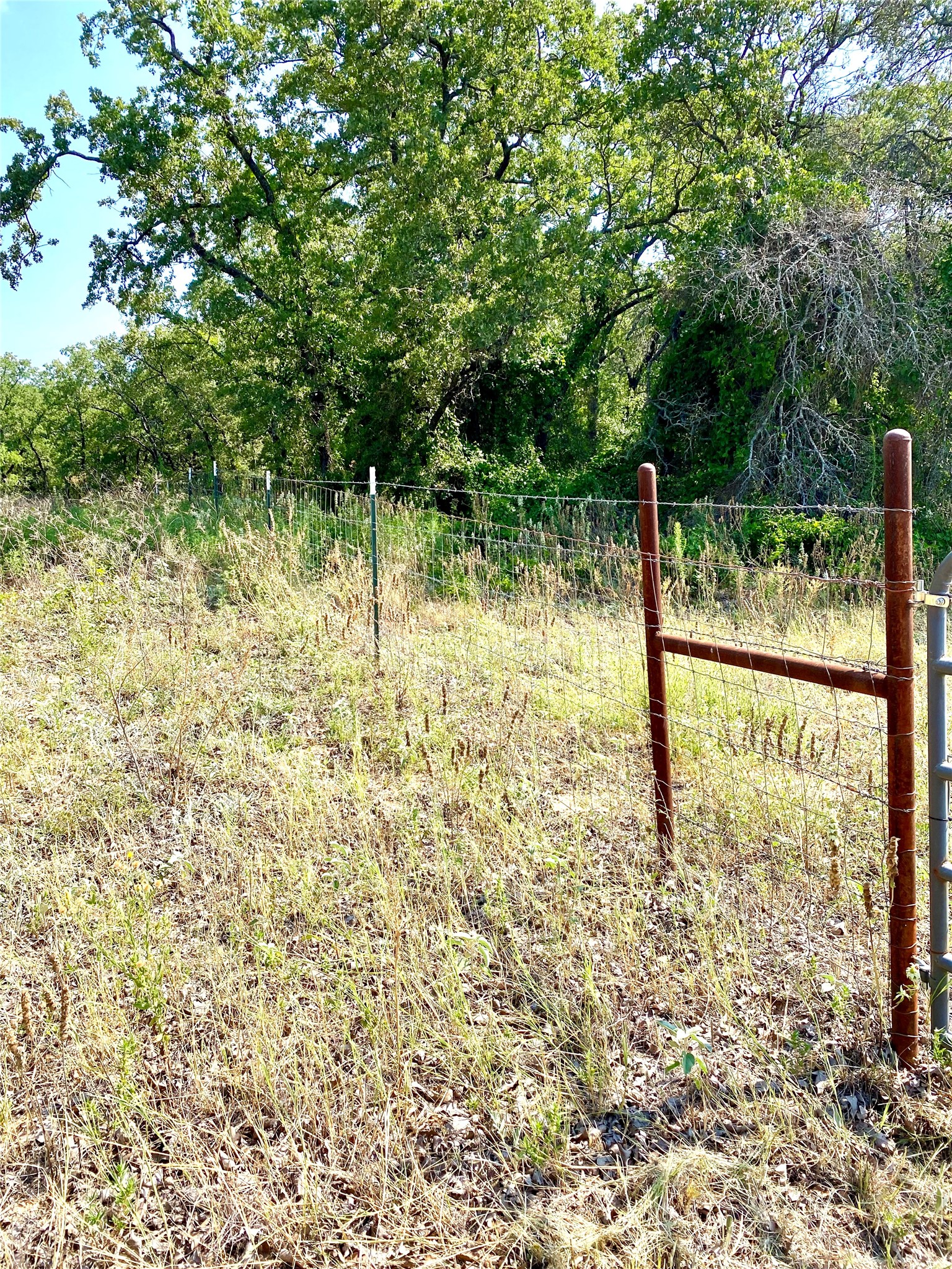 524 County Road 1792 Sunset TX 76270