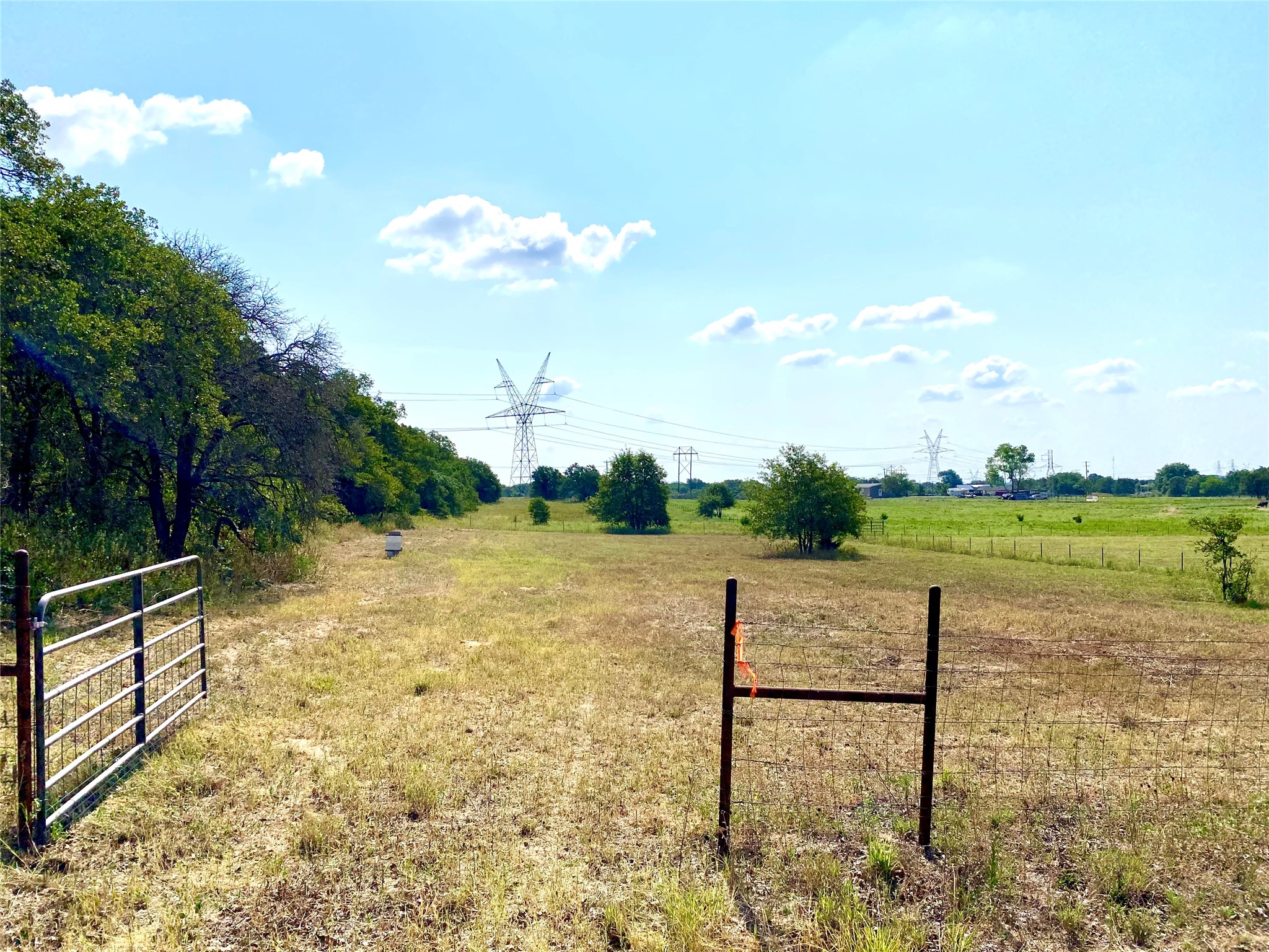 524 County Road 1792 Sunset TX 76270