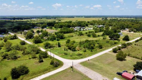 213 County Road 3072 Corsicana TX 75109