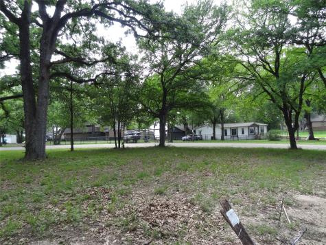 106 Lakewood Drive Mabank TX 75156