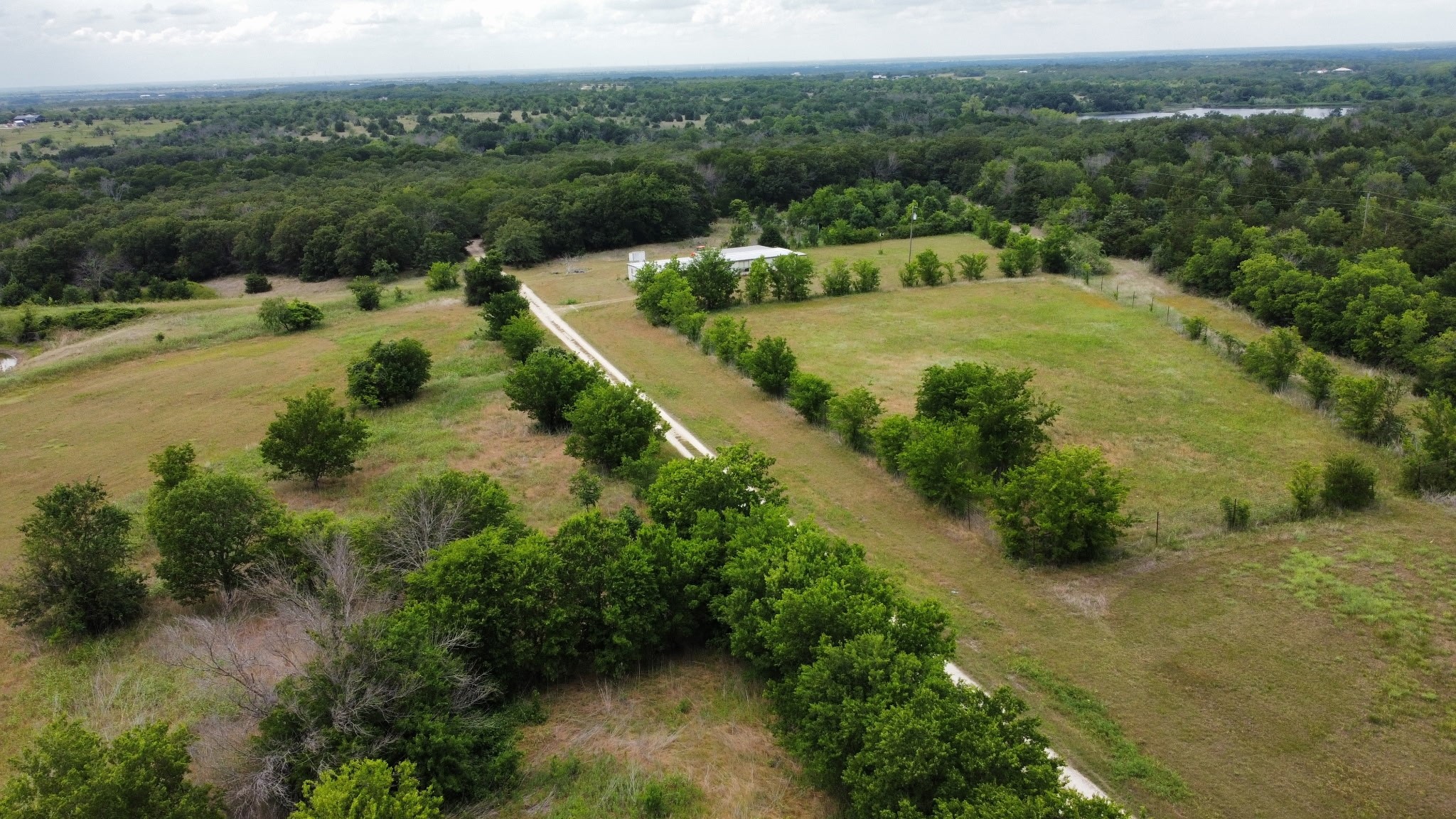 2517 State Highway 31 Hubbard TX 76648