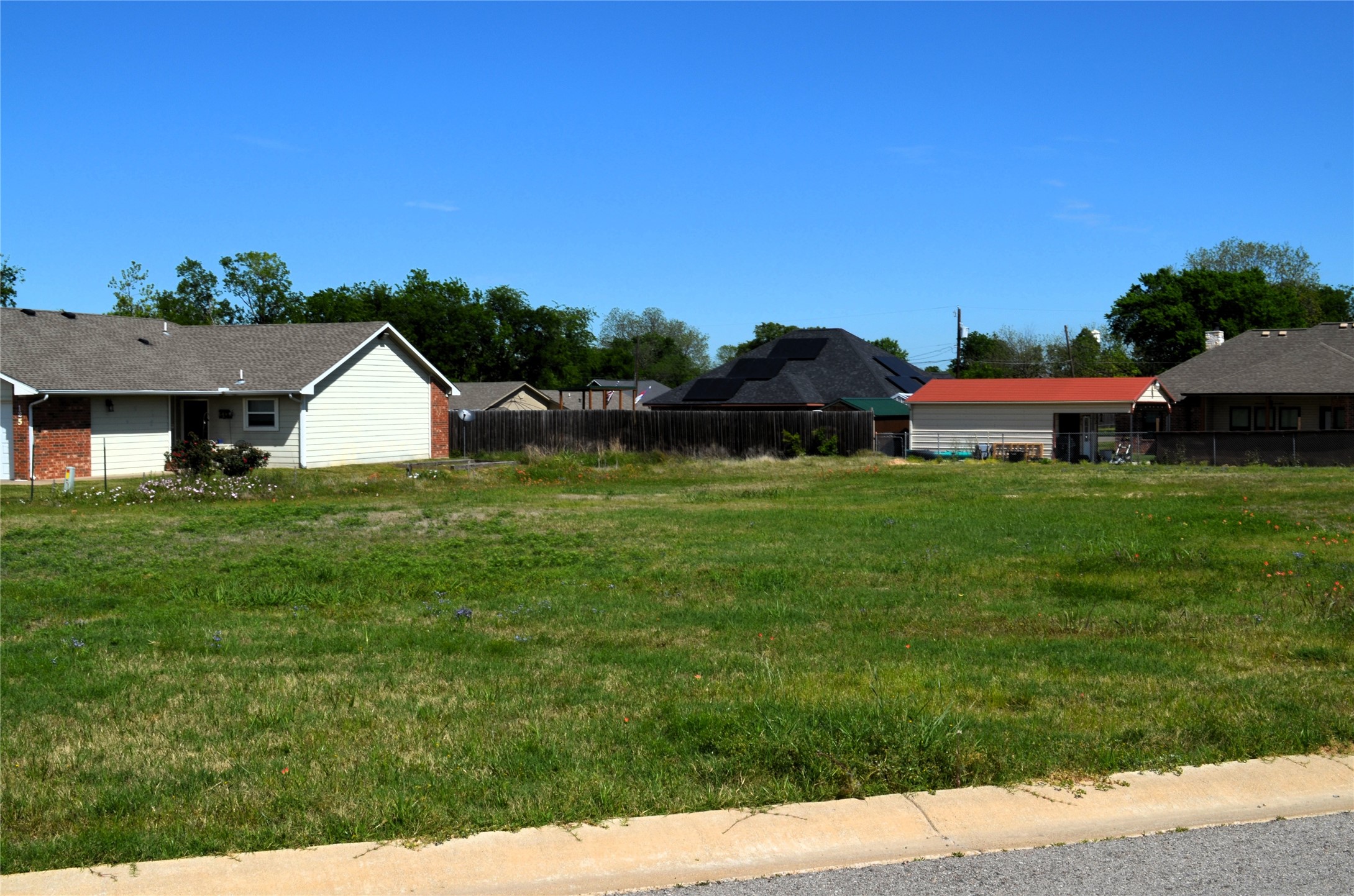 318 Preston Road Mabank TX 75147