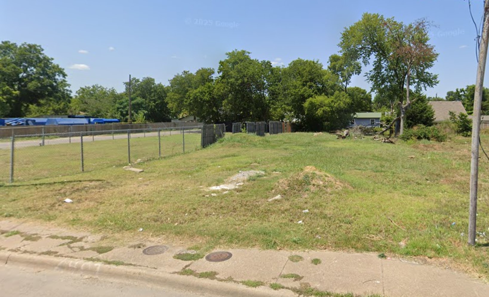2407 E Ann Arbor Avenue Dallas TX 75216