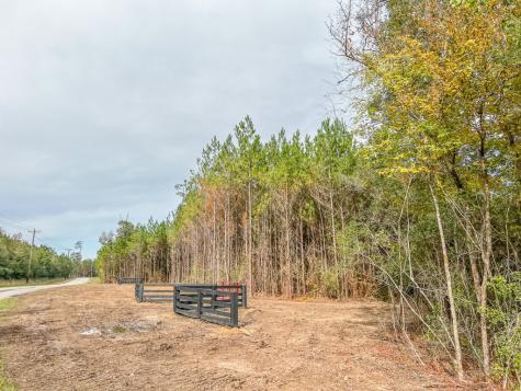 011 Cr 2307 Cleveland TX 77327