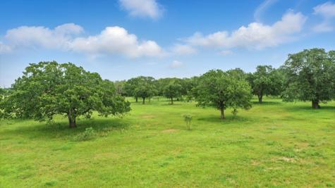 9450 Fm 2210 E Poolville TX 76487