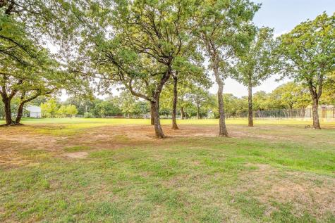 4225 Sherman Oaks Burleson TX 76028