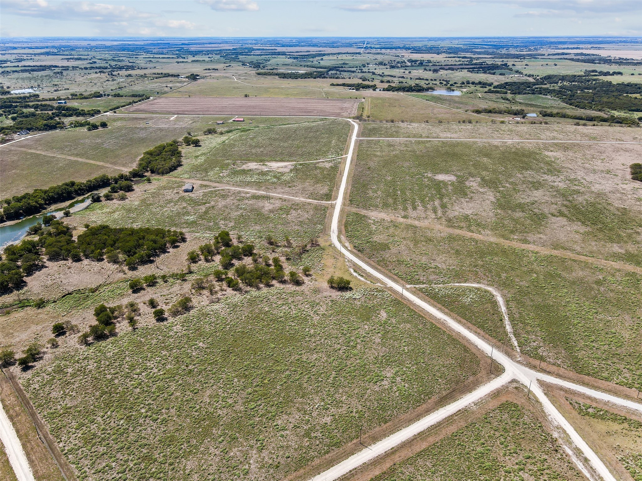 450 Private Road 453 Road Grandview TX 76050