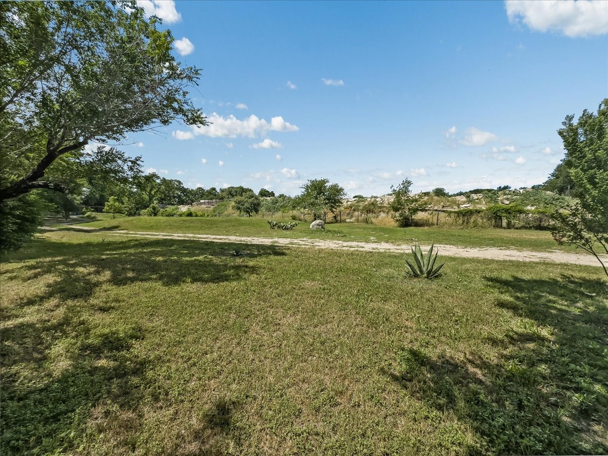 1702 Seale Street Dallas TX 75208