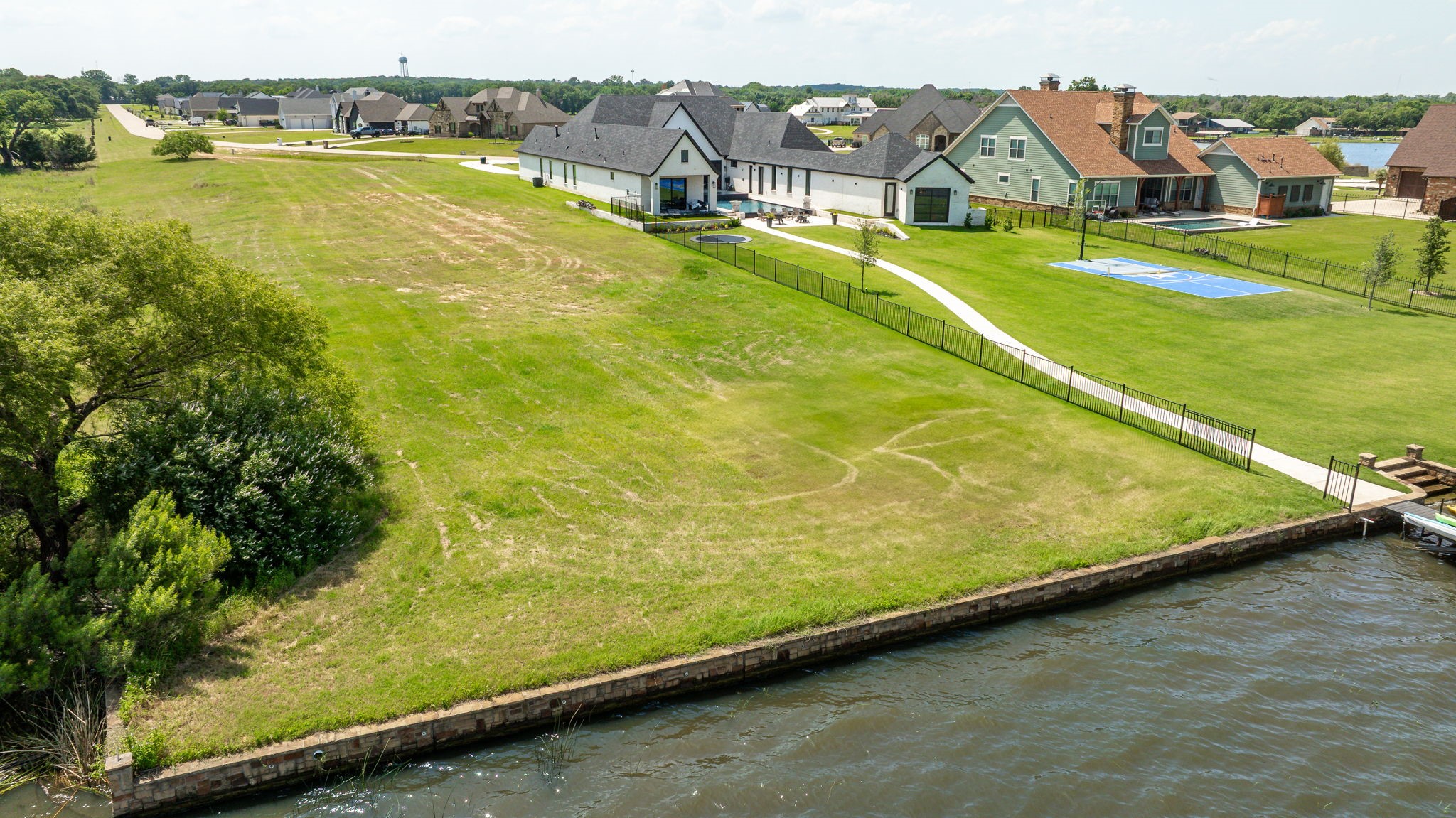 1800 S Laguna S Pelican Bay TX 76020