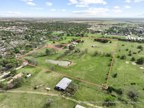 819 S Morrison Street Pilot Point TX 76258
