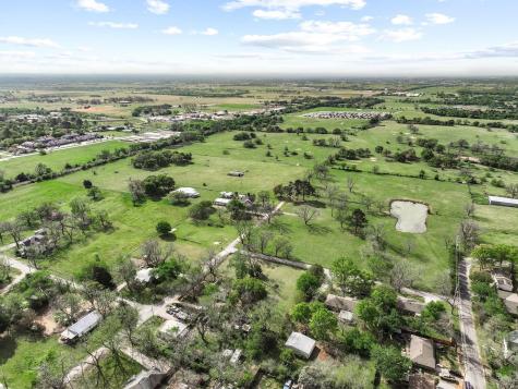 819 S Morrison Street Pilot Point TX 76258