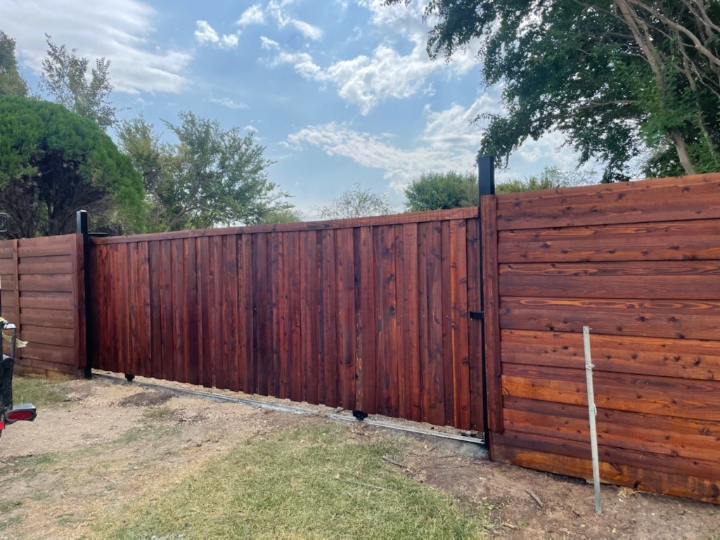 1713 Corral Road Grand Prairie TX 75052