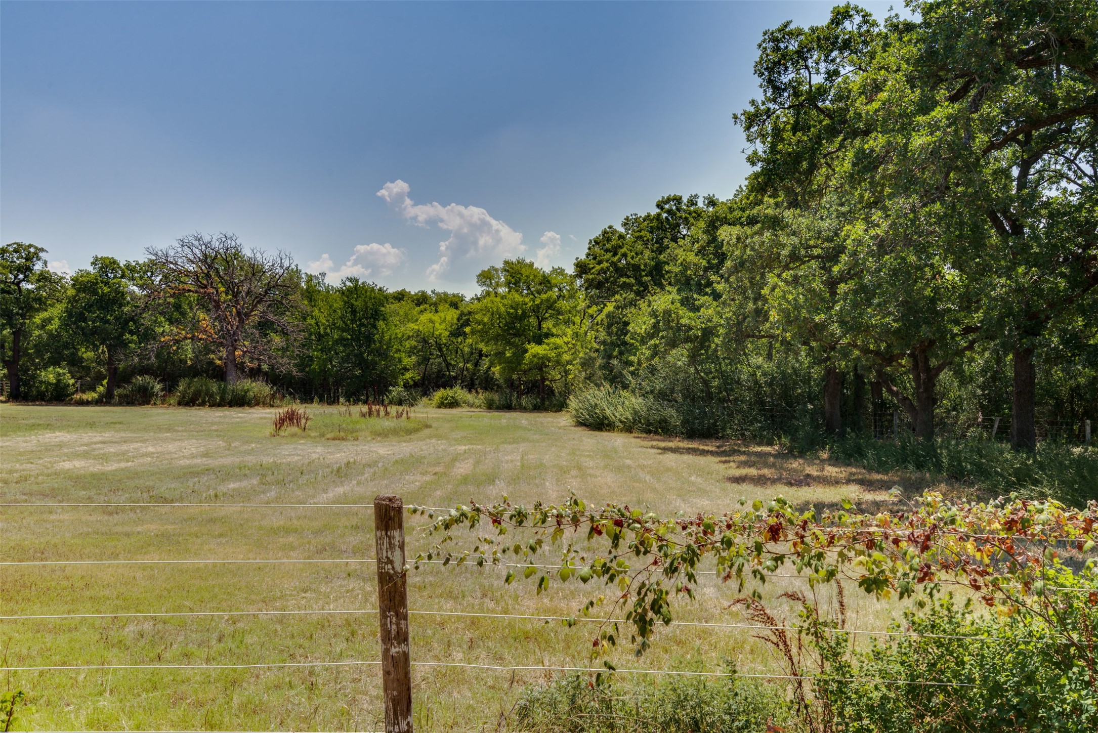 2918 Sunset Lane Dalworthington Gardens TX 76016