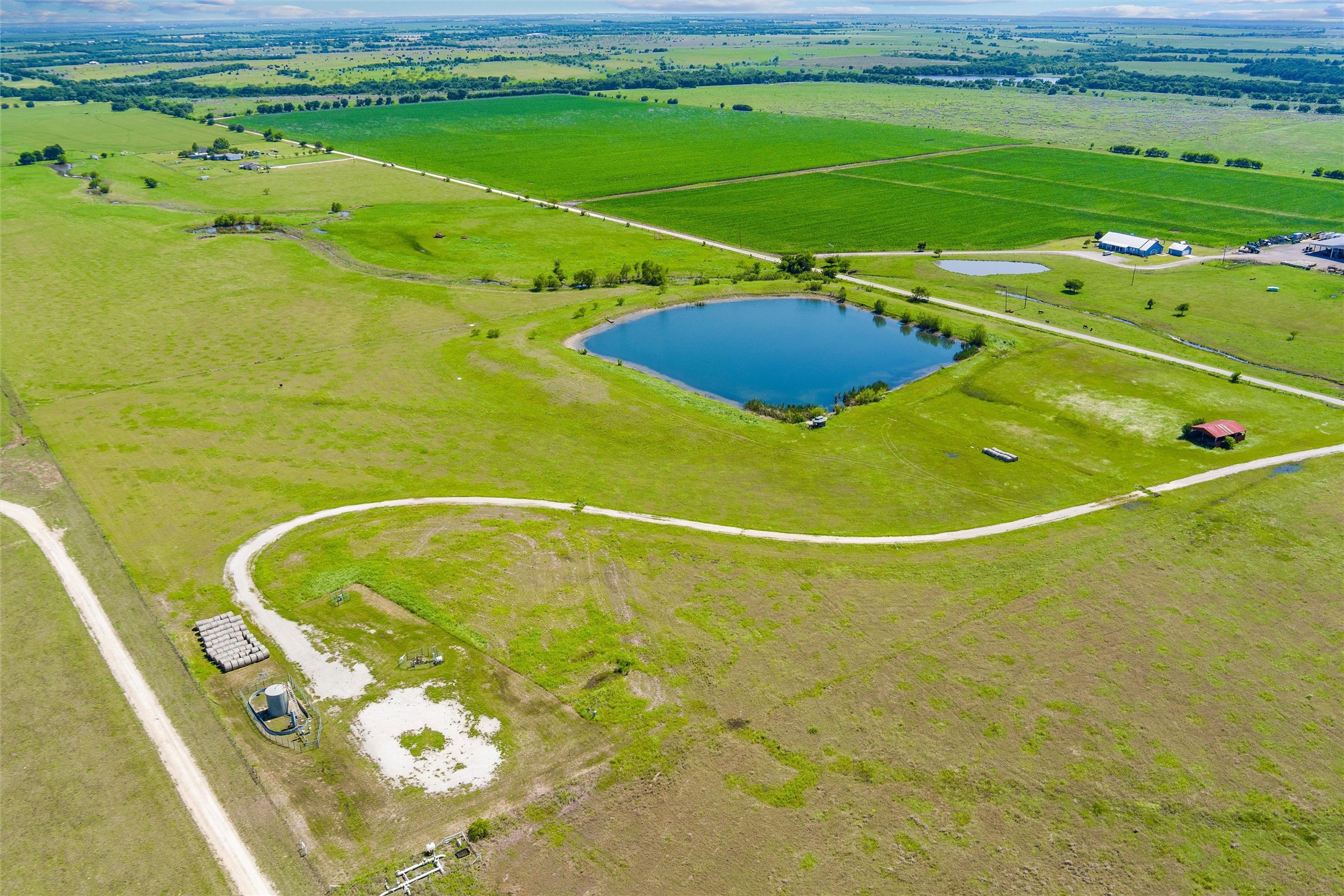 9817 County Road 408 Grandview TX 76050