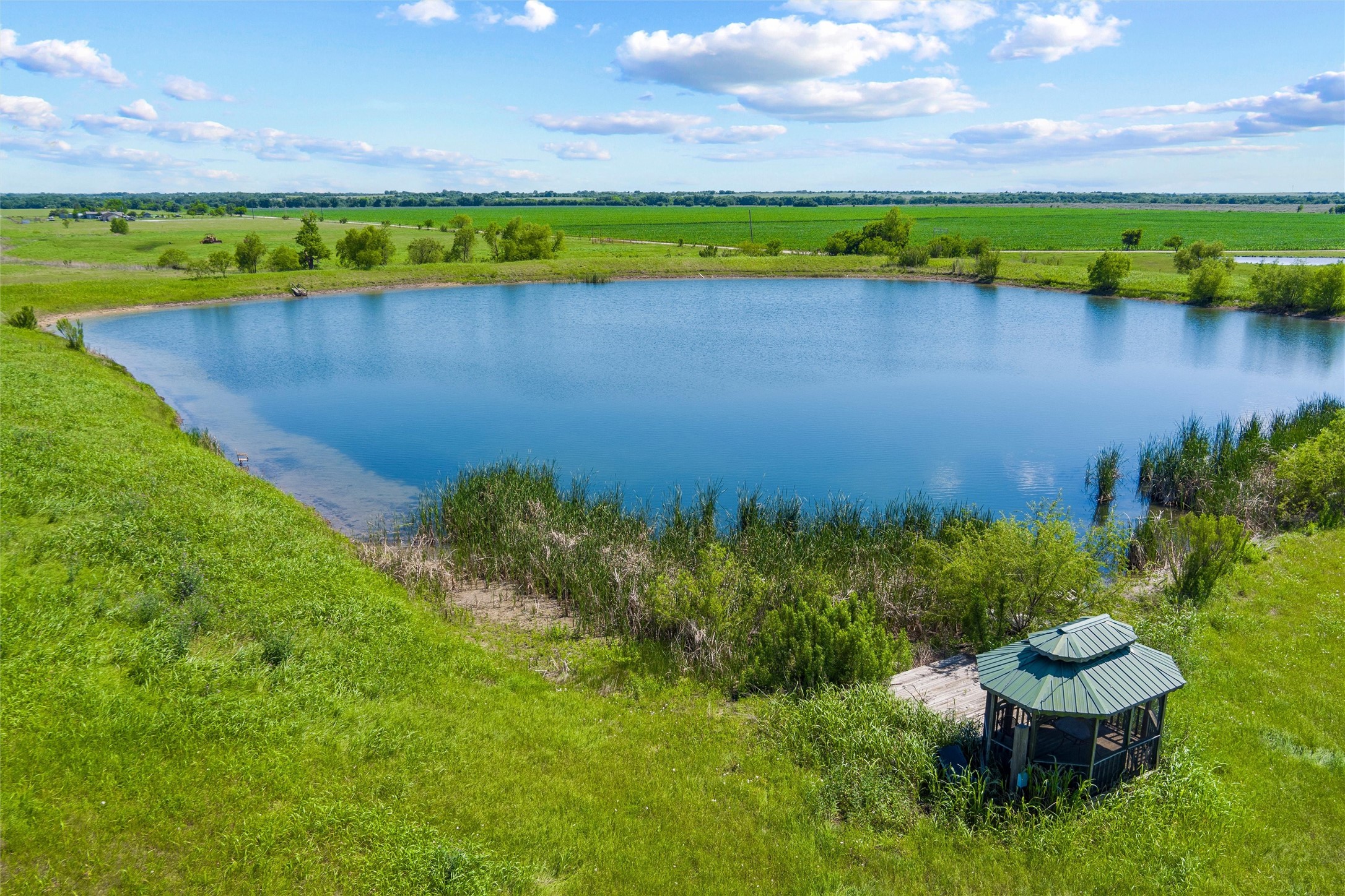 9817 County Road 408 Grandview TX 76050