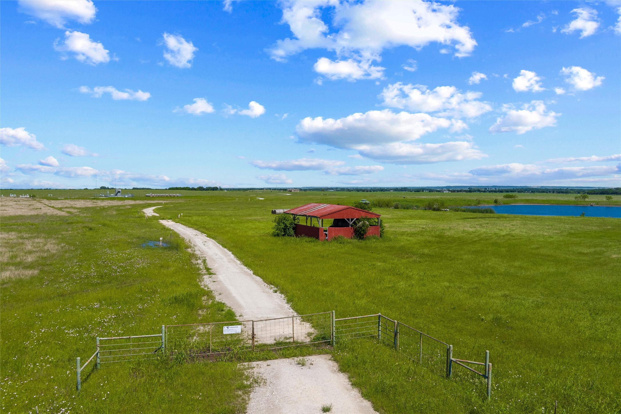 9817 County Road 408 Grandview TX 76050
