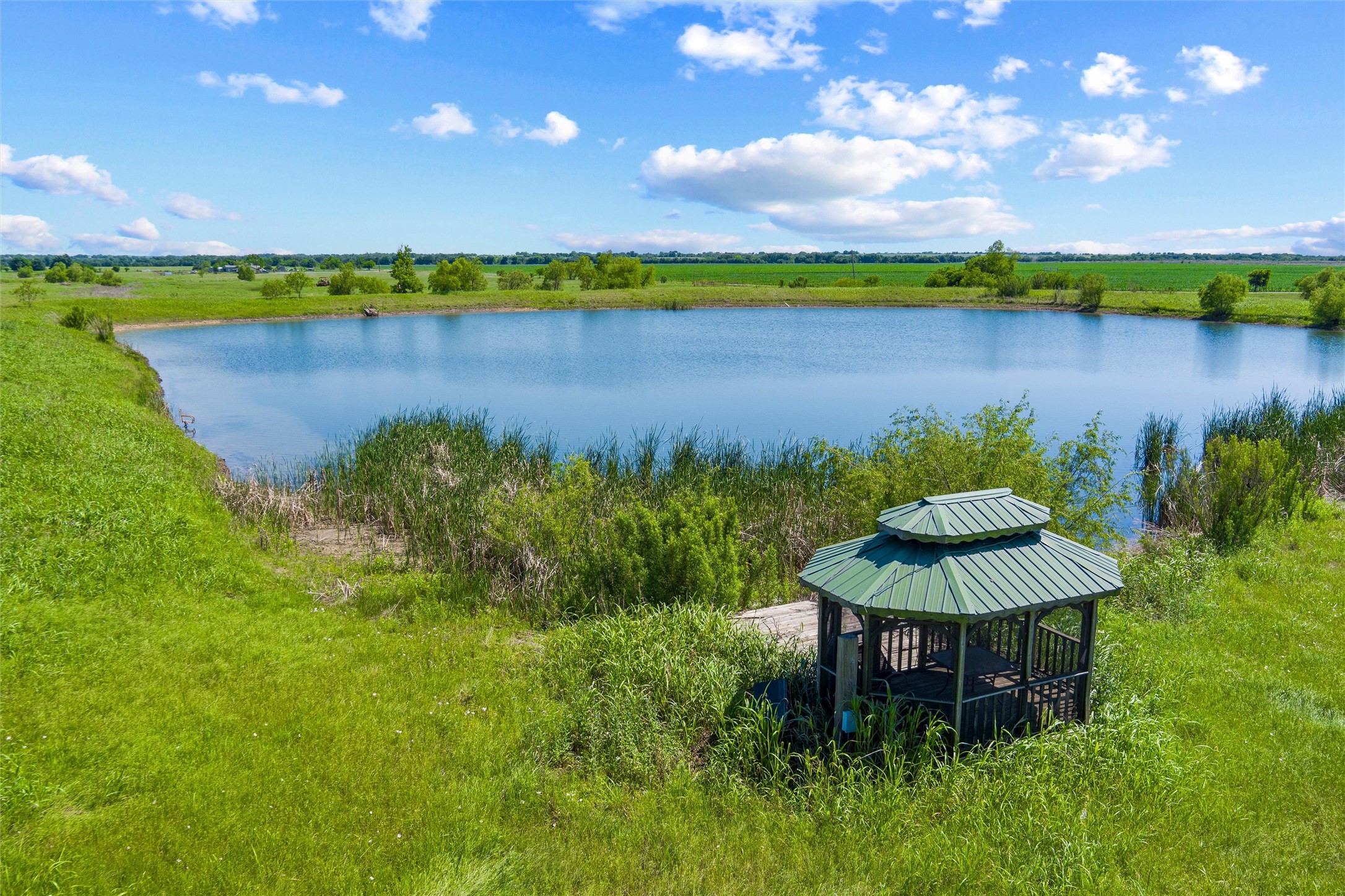 9817 County Road 408 Grandview TX 76050