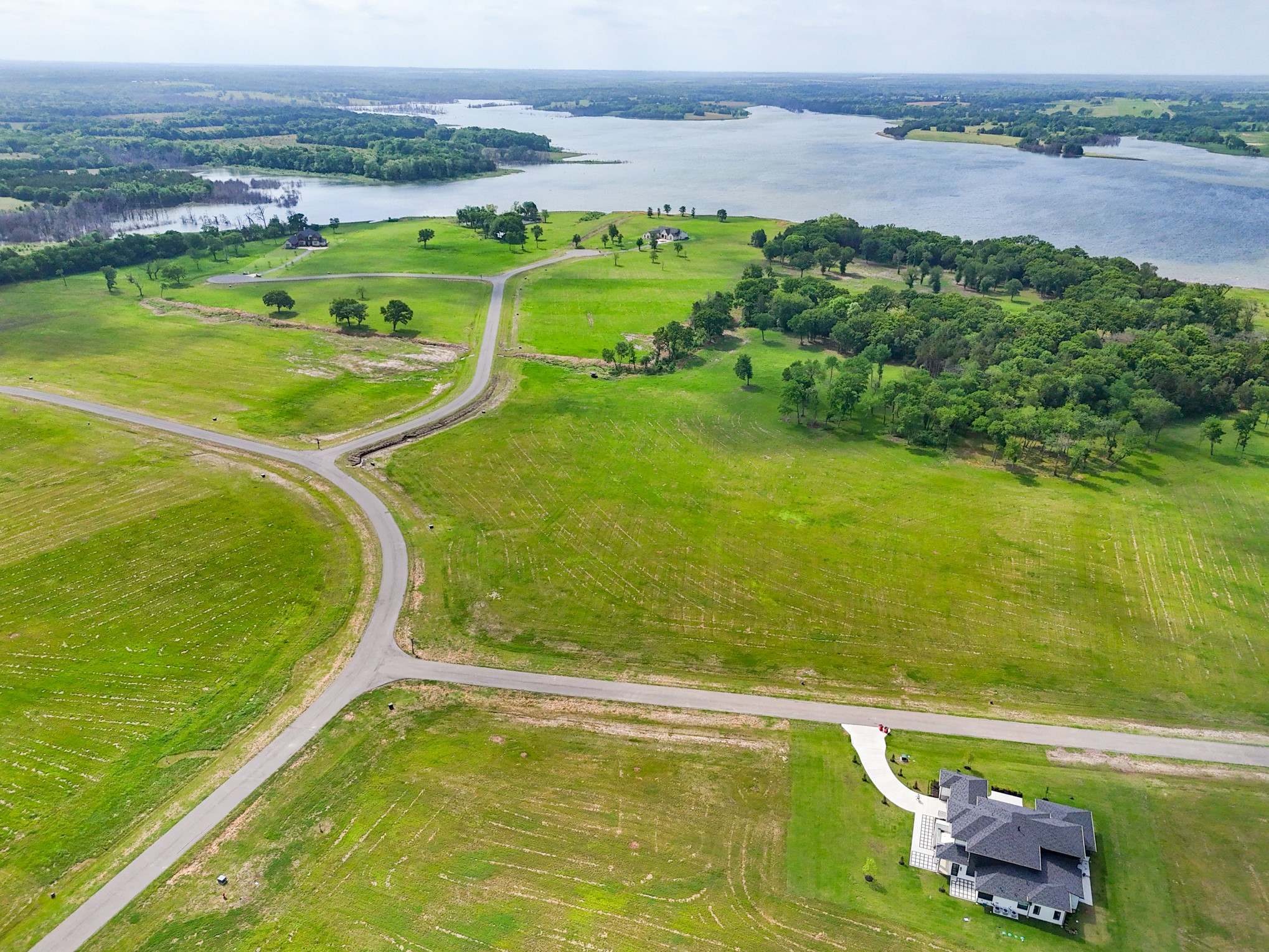 230 Lakewood Lane Honey Grove TX 75446