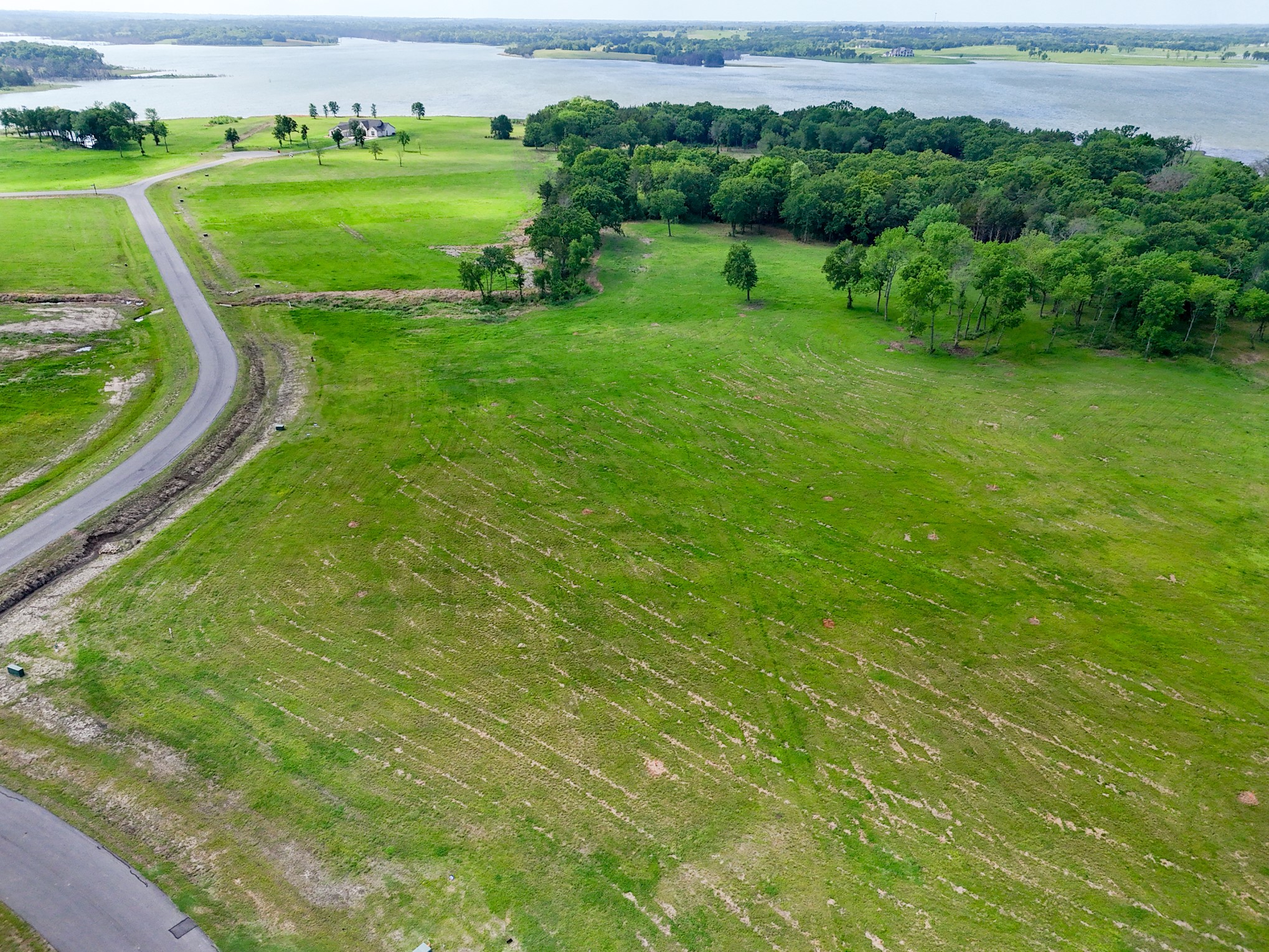 230 Lakewood Lane Honey Grove TX 75446