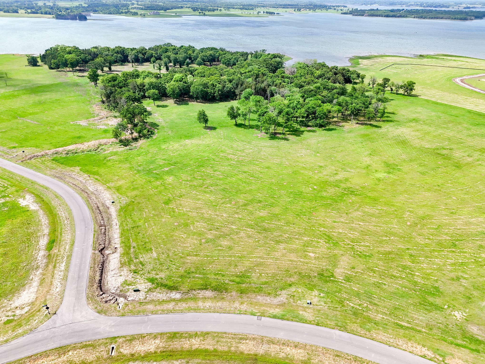 230 Lakewood Lane Honey Grove TX 75446
